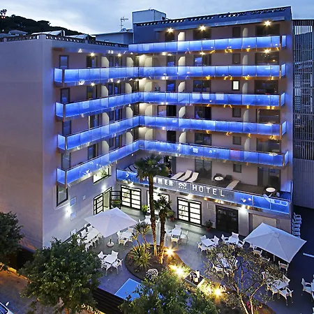 Summer Hotel