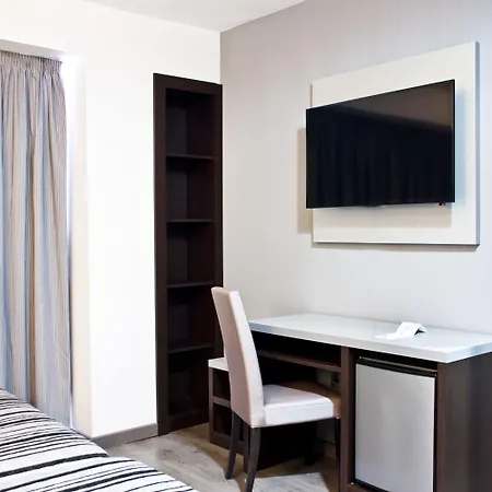 Hotel Summer 4*