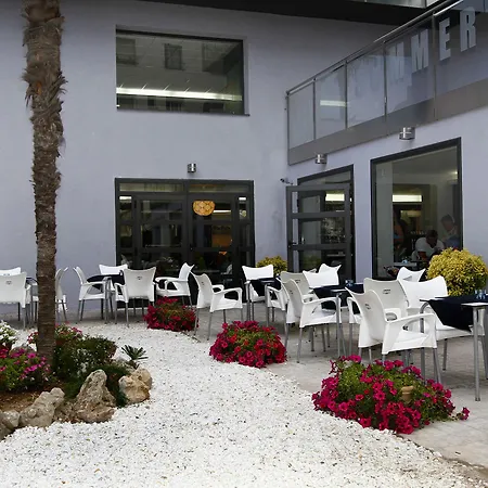 Summer Hotel 4*