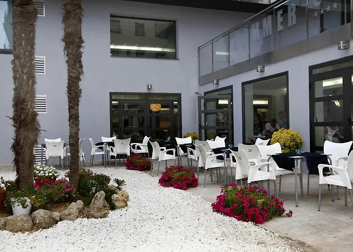 Summer Hotel 4*